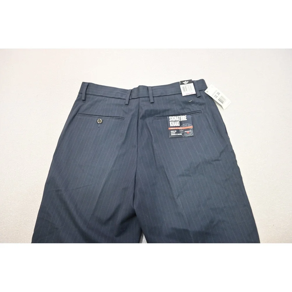 Dockers Signature Khaki Pants Mens 32x30 Navy Blue Pinstripe Straight D2 New